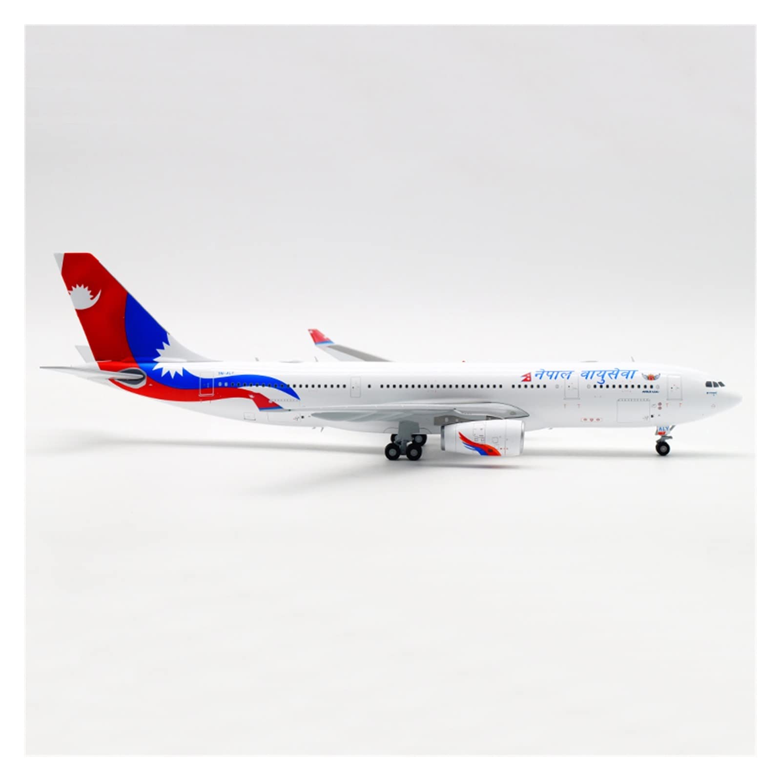 Amazon.co.jp: A330-200 9N-ALY ネパール航空飛行機 1/200 スケール